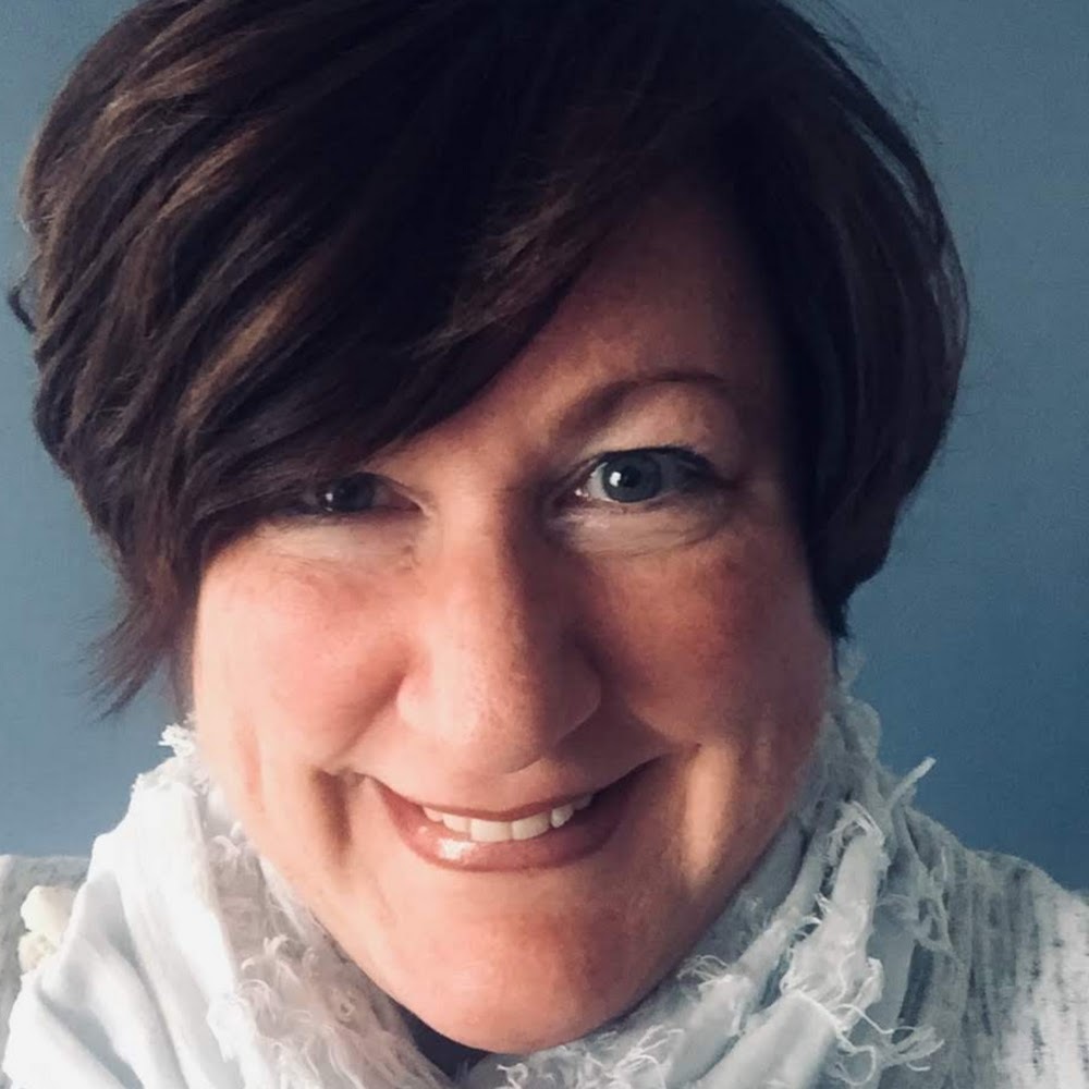Meet your Posher, Suzanne
